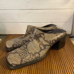 Women's Snakeskin Patterned Mules